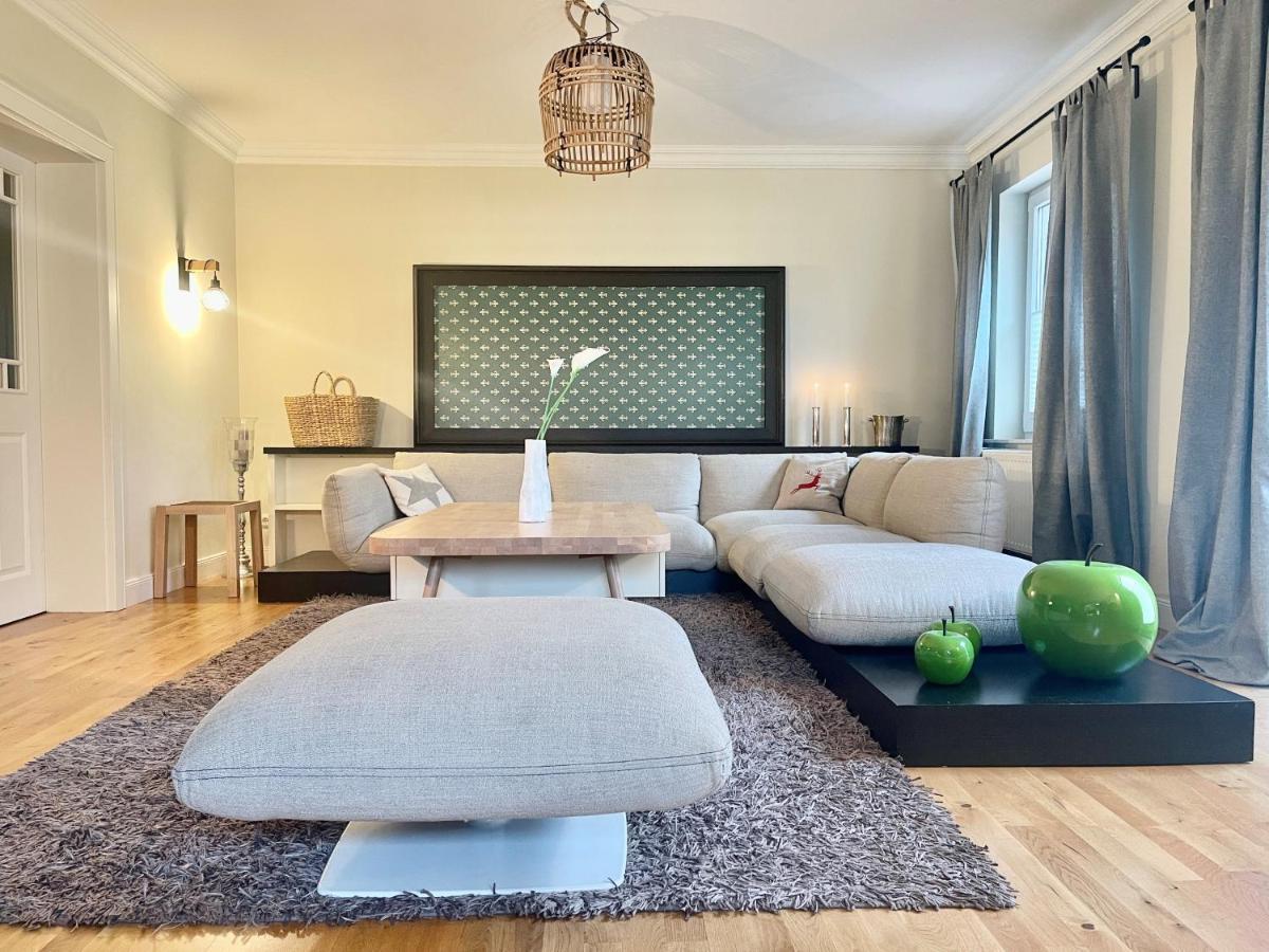 Landhaus Am Wald Mit Garten Mit 1 Schlafnische Und 1 Schlafzimmer Aurich Eksteriør billede